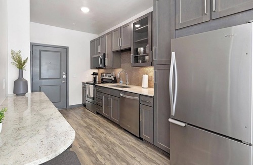 Fort Worth Cultural District Apartment | Landing | Stylish Studio, Gym, Game Room