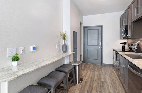 Fort Worth Cultural District Apartment | Landing | Stylish Studio, Gym, Game Room