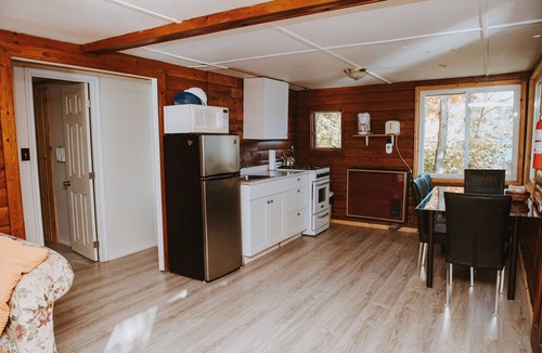 Willisville Cottage | Lang Lake Resort
