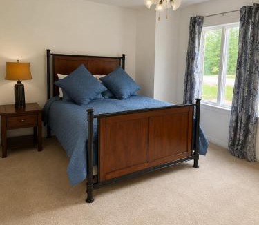 Kilgore House | Large 3BR Home Sleeps 14 Near Everything