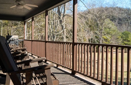 Eureka Springs House | Large 6BR Home on White River, WiFi, Sleeps 12