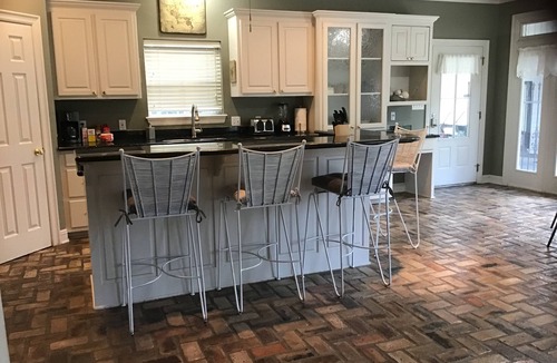 Shenandoah House | Large Executive 3 bedroom gorgeous entertainment home in Baton Rouge