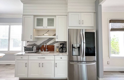 Mount Pleasant House | Large golf course retreat home with beautiful views overlooking the Wando River