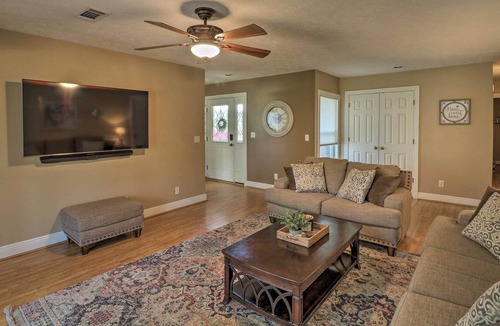 Lone Rock House | Large Home on White River w/ Fire Pit & Grill!