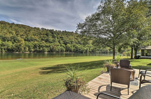Lone Rock House | Large Home on White River w/ Fire Pit & Grill!