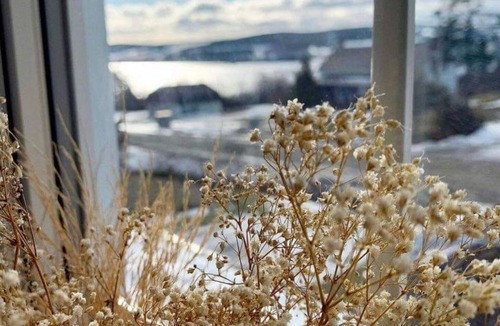 Saint-Juste-du-Lac House | Large house on Lake Témiscouata - 5 minutes from the beach