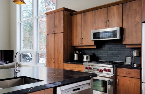 Grand Bend Cottage | Large Modern/Rustic Cottage-Walk to Private Beach