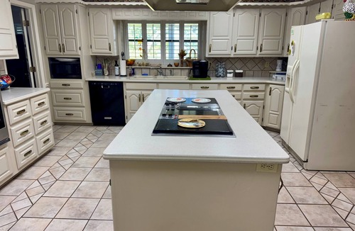 Paluxy House | Large, private home with breathtaking views. Great location