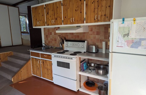 Saint-Joseph-de-la-Rive Ski Chalet | Le chalet d'en bas, Les Éboulements, minimum one-month rental.