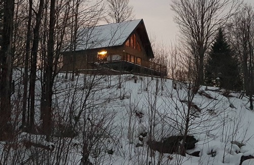 Austin Ski Chalet | Le chalet aux 2 vues/3 chambres
