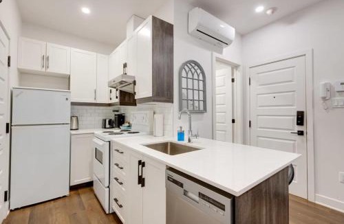 Mile End Apartment | Le Mile End by M11 - Modern & Comfy Studio