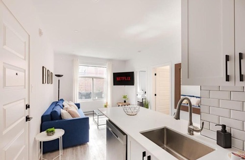 Mile End Apartment | Le Mile End by M11 - Spacious 2BDR Unit with Sofa Bed