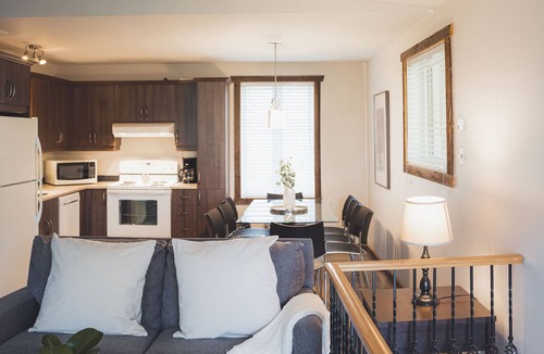 Sutton Apartment | Le Montagnard – Auberge/Hôtel & chalets