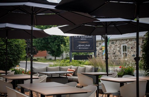 Sutton Hotel | Le Pleasant Hôtel