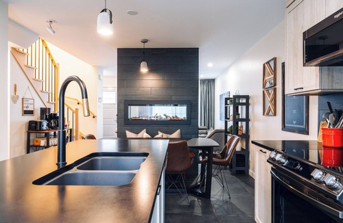 Saint-Faustin-Lac-Carre House | Le Sous-Bois | Mont-Blanc | Table Babyfoot | Spa