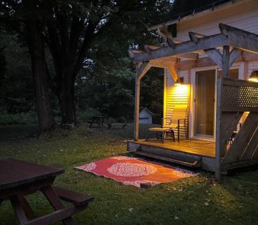 Hatley Bed & Breakfast | Le Trésor du Cachet The Treasure Den