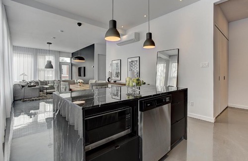 Pointe-Saint-Charles Apartment | Les Lofts du Centre by Simplissimmo