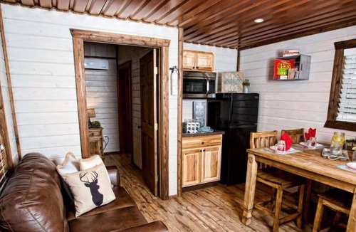 Hamlin Apartment | Life's Suites