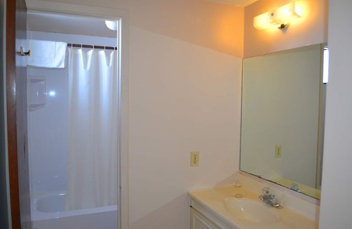 Walkerton Hotel | Lighthouse Motel