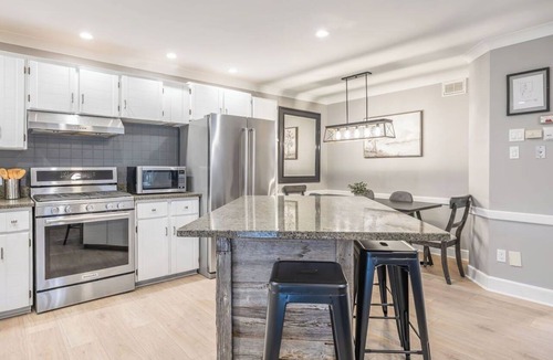 The Blue Mountains Ski Chalet | Liisa's Lodge