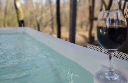 Caddo Gap Cabin | Lil' Rustic, Couples Only, Nearby Waterfalls, ATV Friendly, Hot Tub, Hiking.