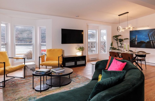 Downtown St. John's Apartment | Lime Suite at Jellybean House