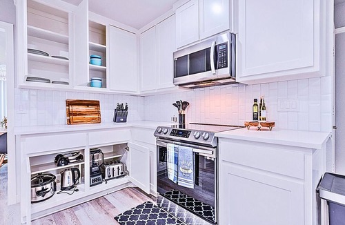 Little Elm Apartment | Little Elm Studio Cottage | Monthly Stays | WiFi | Fire Pit