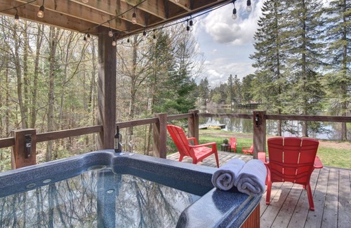 Cantley Cabin | Loft ideal for a couple. 9km from casino 5km Nordik spa Nature 6km Gatineau Park