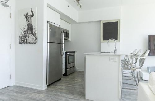 King West Village Apartment | Loft in Liberty Village Steps to Major International Sporting Event