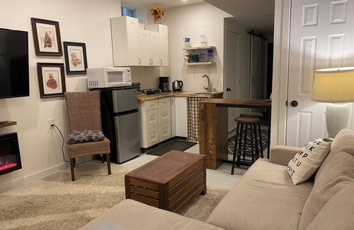Greenwood - Coxwell House | LOFTY BASEMENT APARTMENT BY BEACH
