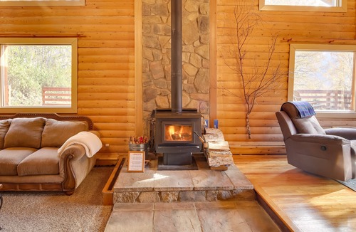 Eagle River Cabin | Log Cabin Rental in Eagle River: Pets Welcome!