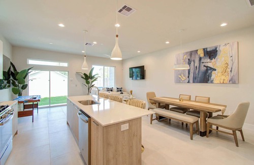 Northside House | Looking for a cozy escape? Our beautifully appointed is just what you need