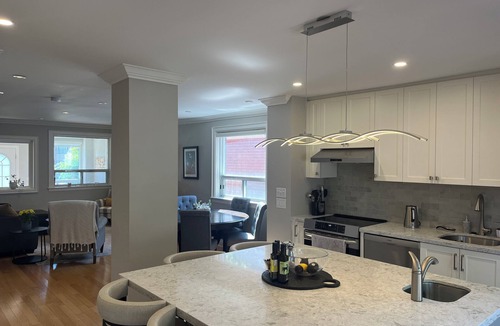 Mimico House | Lovely home, perfectly situated, fifteen minutes to World Cup Venue, BMO Field!