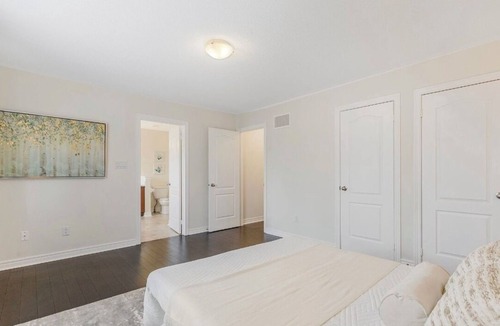 Bradford House | Luxe and cozy 4 bedroom house with all amenities for your stay