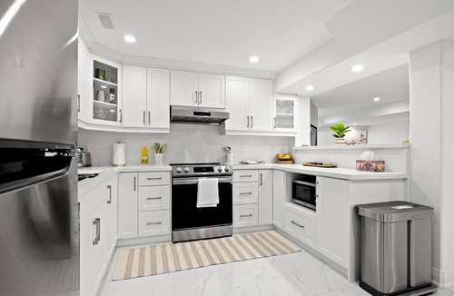 Mount Pleasant Apartment | Luxe & Cozy: Stylish Apartment in Caledon
