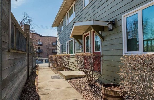 Downtown Anchorage Apartment | Luxe downtown paradise oasis 2br
