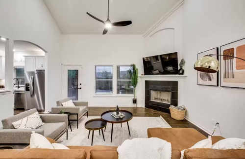 Princeton House | Luxurious gem with a pool, spa and outdoor kitchen