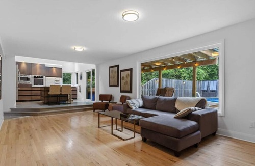 Fergus House | *Luxurious Haven* - Pool, Spacious Yard & Fire Pit