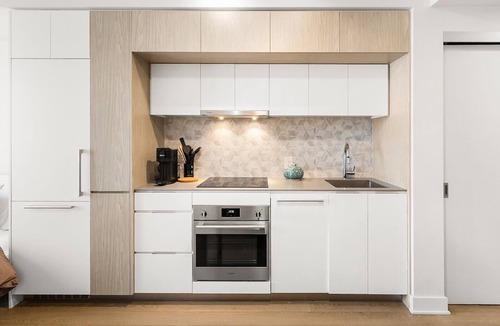 Ville-Marie Condo | Luxurious Studio with a view