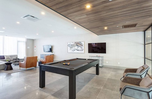 Laval Apartment | Luxury 1BR Apt with Great Views and Gym