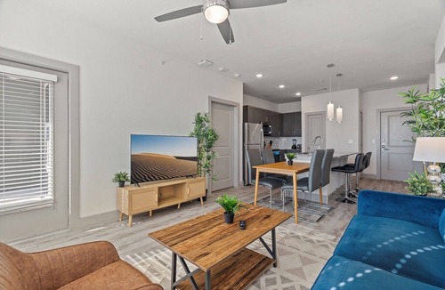 Stony Ridge North Apartment | Luxury 2BD/2BA Next to Airport ty5l