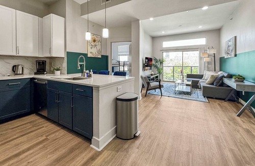 Deep Ellum Apartment | Luxury 2BD | Deep Ellum | Parking | Pool+Gym