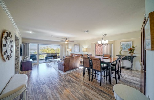 Lake Hamilton Condo | Luxury 3/3 Condo on Lake Hamilton - Fall is the best time in Hot Springs