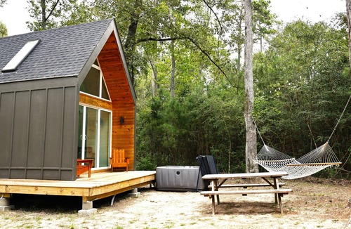 Montgomery Cabin | Luxury Cabin - Torre