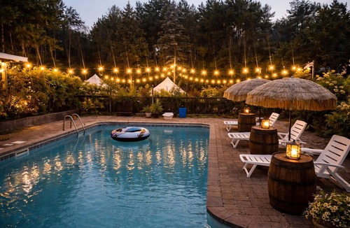 Mulmur Ski Chalet | Luxury Forest Retreat Near Mansfield Ski Club