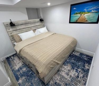 Thorold Apartment | Luxury Guest Suite