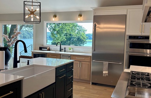 Panora House | Luxury Lakefront Escape