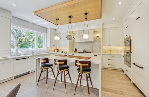Lawrence Manor House | luxury new detached in lawerance park family friendly area