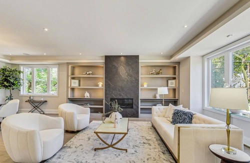 Lawrence Manor House | luxury new detached in lawerance park family friendly area