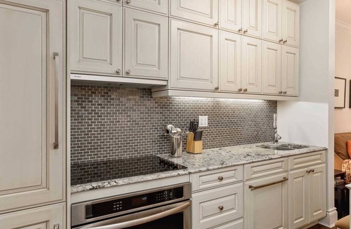 St. Lawrence Apartment | Luxury Private Residence in Historic Toronto Building. Full Service Available